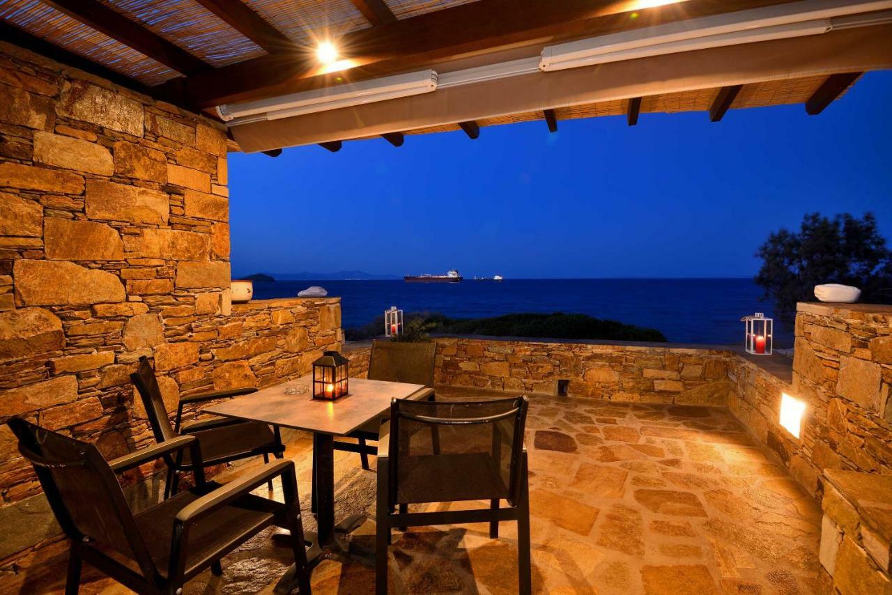 Lalari Beach Suites Vari  Екстер'єр фото